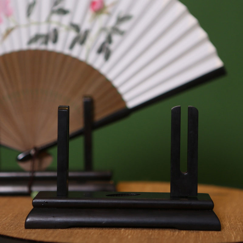 Vintage Art Style Folding Fan  - Office Furniture Used avis et prix