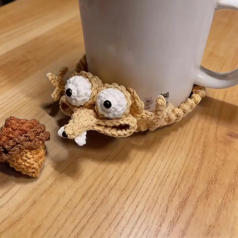 Handmade Crochet Squirrel Coas - Office Furniture Used avis et prix